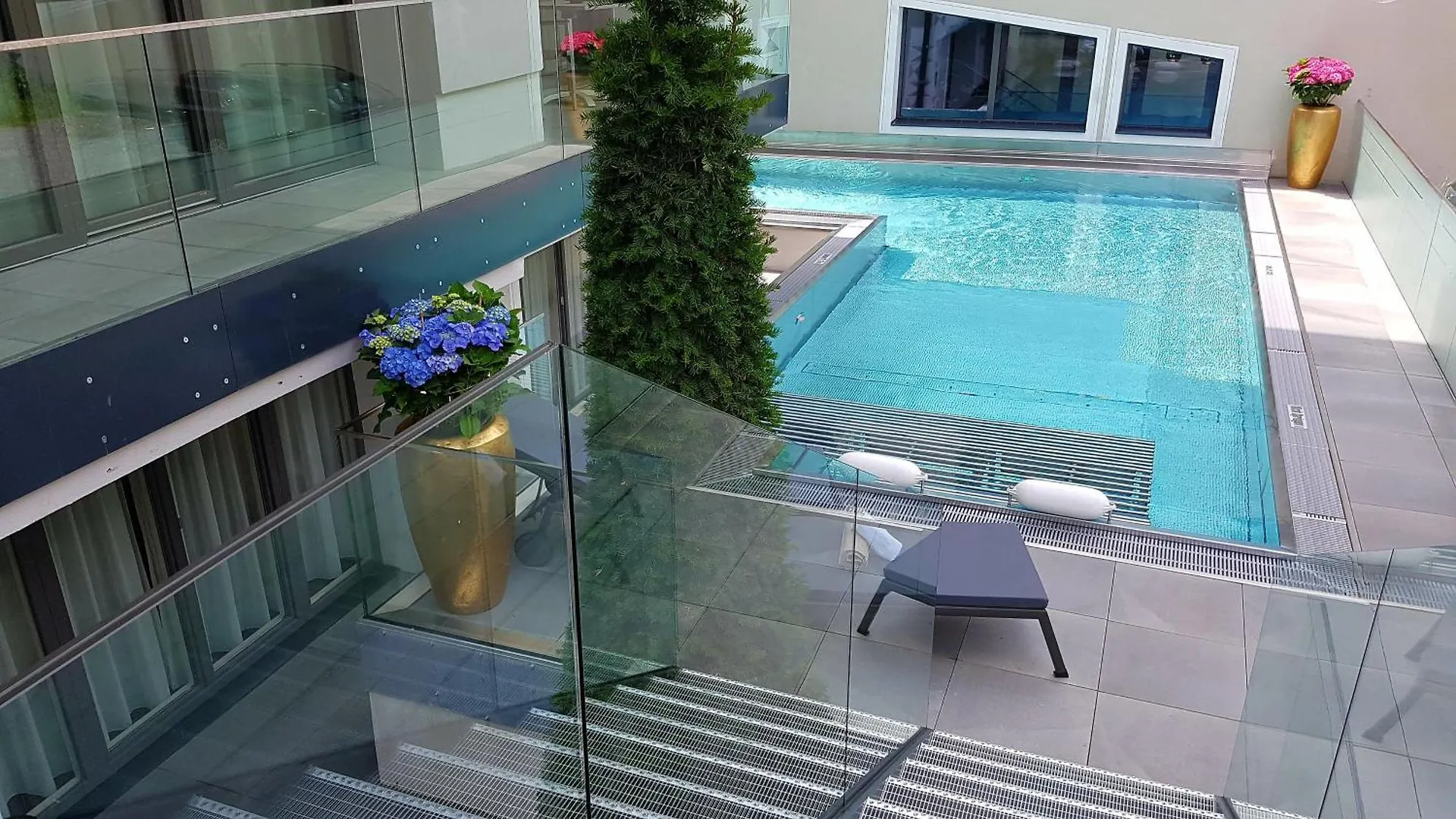 Hotel Mondin イシュグル